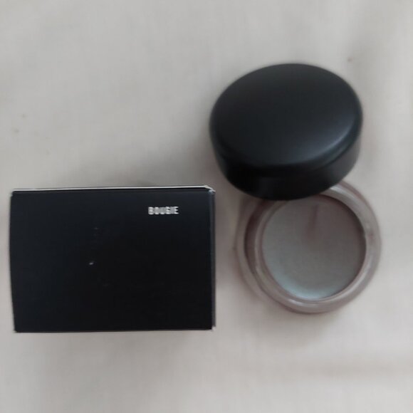 MAC Pro Longwear Paint Pot BOUGIE Shimmer Cream Eyeshadow NIB Gray - Picture 2 of 2
